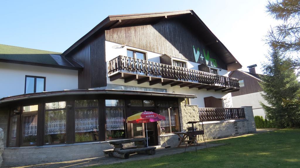 V+V Pension Harrachov Bagian luar foto