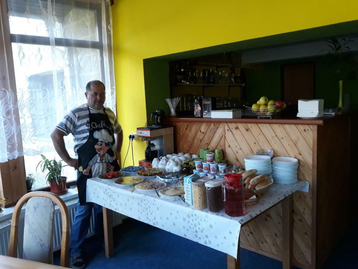 V+V Pension Harrachov Bagian luar foto